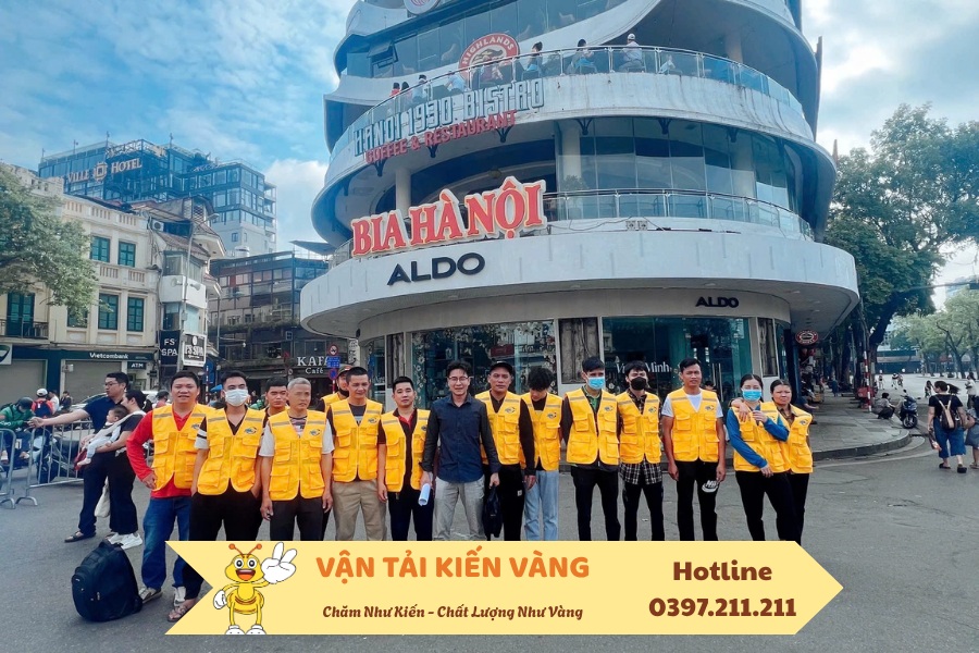 thue-boc-vac-kien-vang